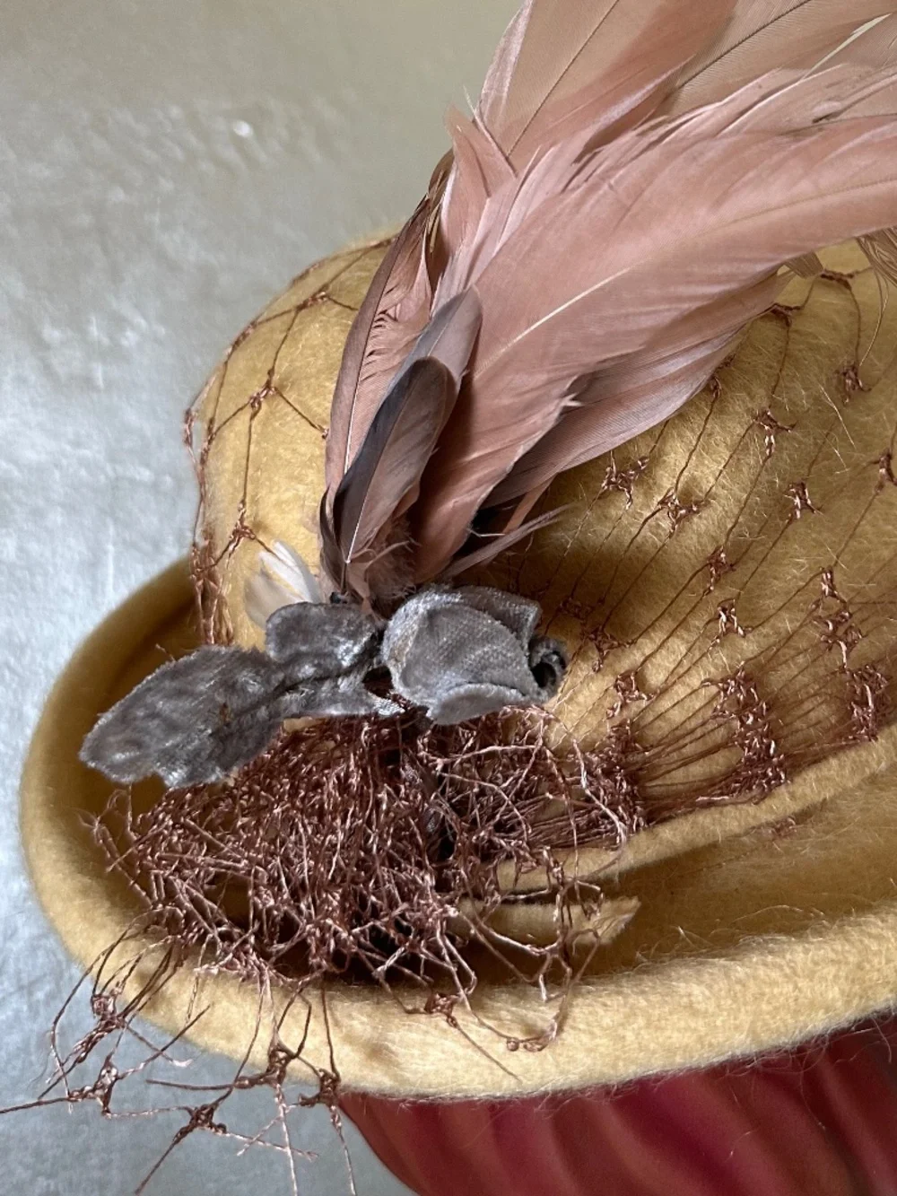 PERKY 1940s' YELLOW FURRY FELT HAT + VEILING & FEATHERS